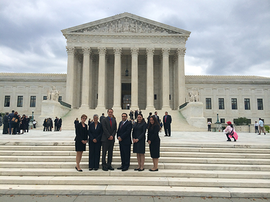 Alumni at swearing-in at US Supreme Court in 2015